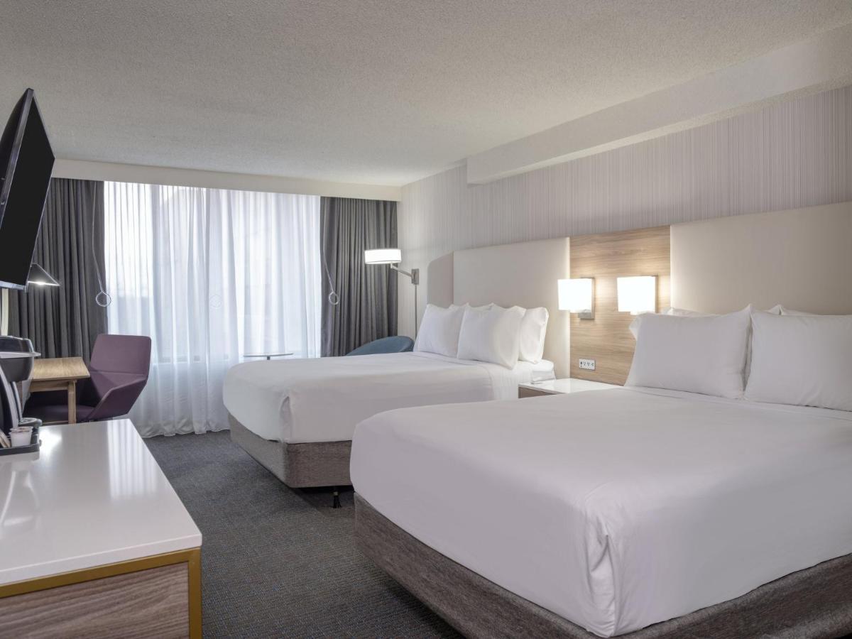 Crowne Plaza Indianapolis-Airport By Ihg Hotel Exterior photo