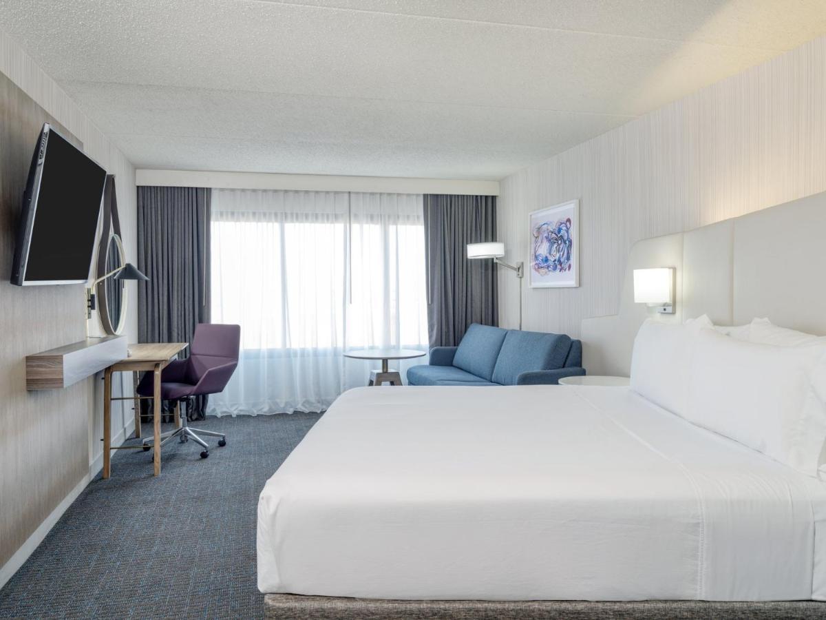 Crowne Plaza Indianapolis-Airport By Ihg Hotel Exterior photo