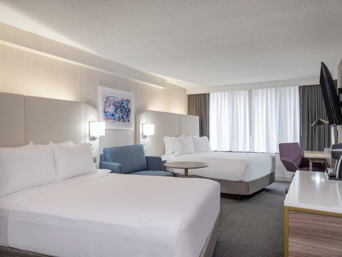 Crowne Plaza Indianapolis-Airport By Ihg Hotel Exterior photo